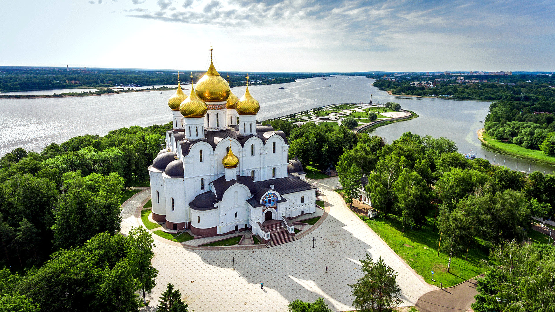Золотое кольцо России: Ярославль - что посмотреть в городе и его окрестностях