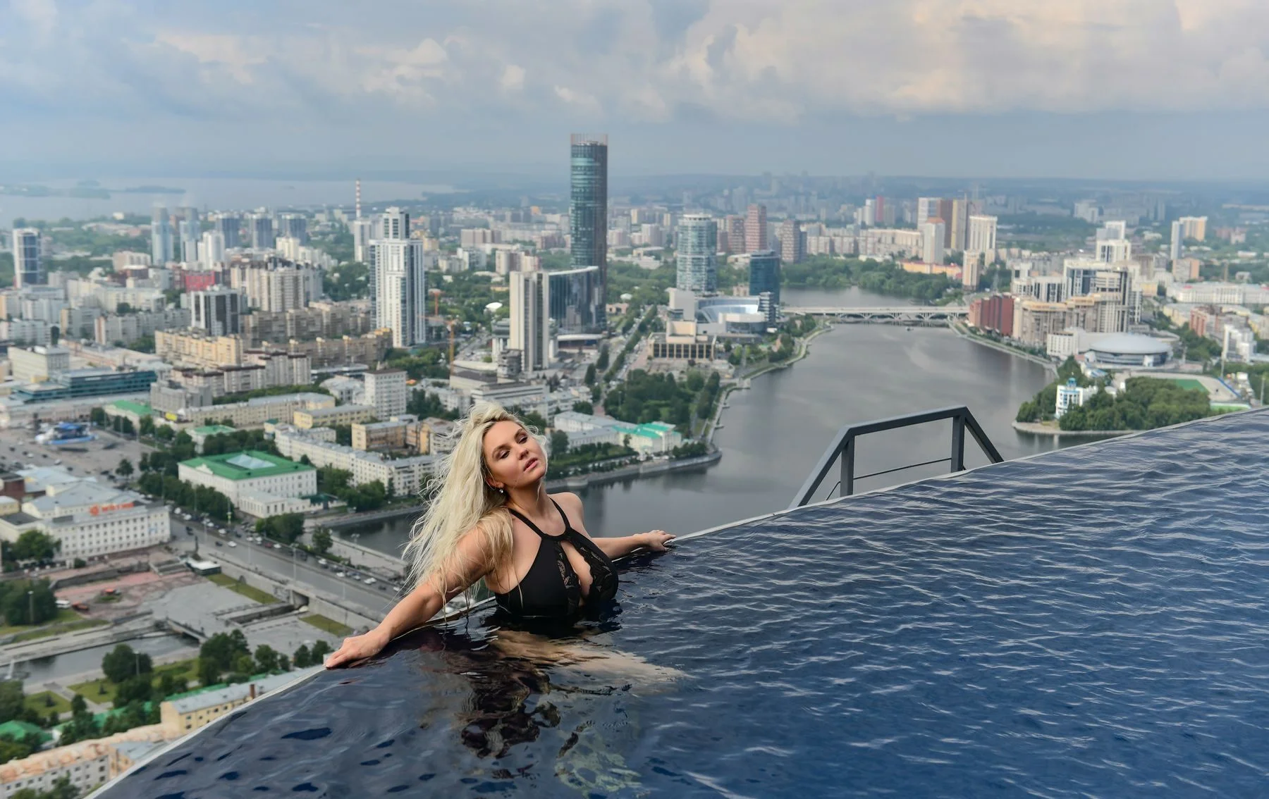 Фото: e1.ru Бассейн в Екб