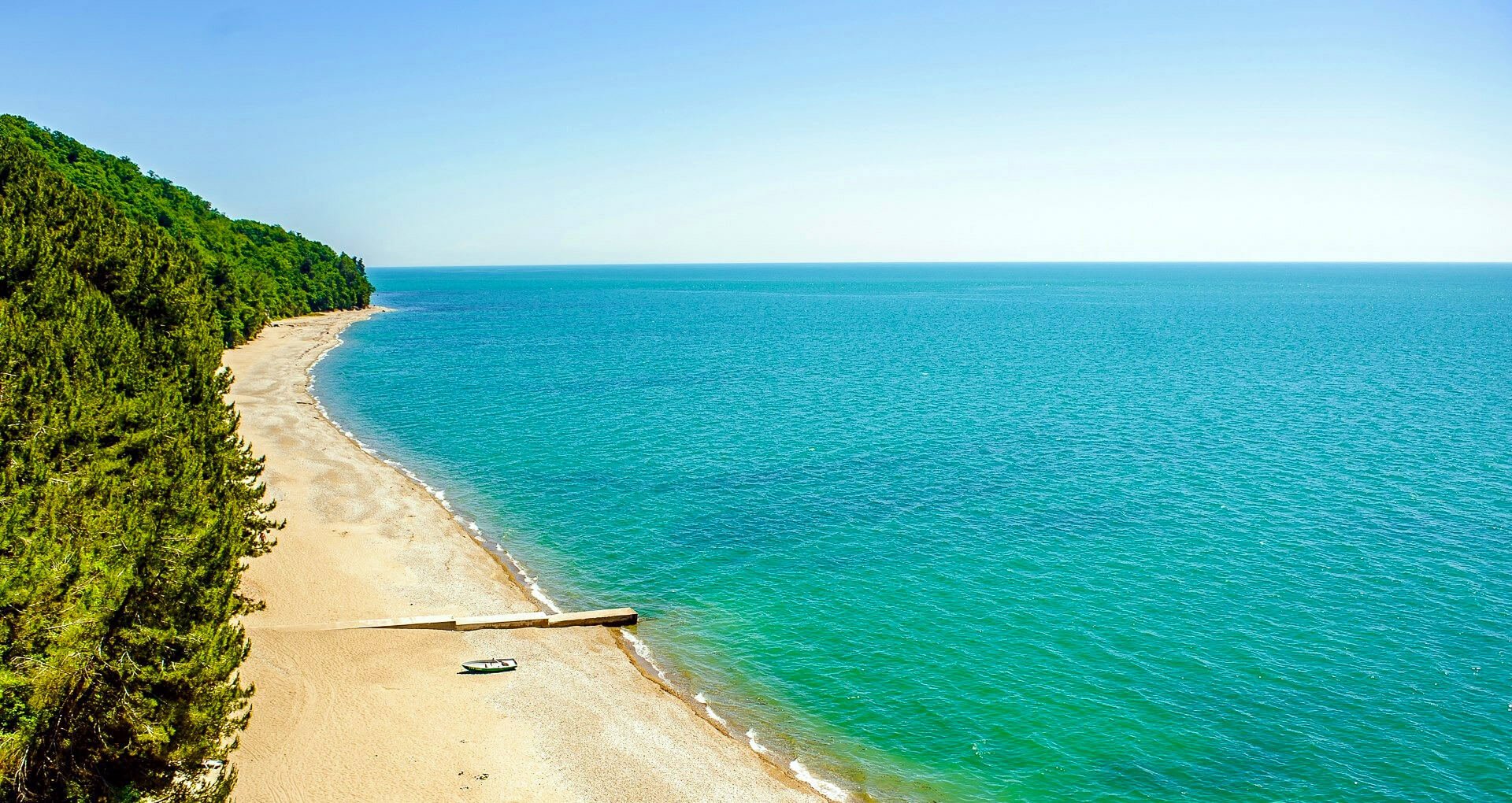 Пляжи в Абхазии с чистой водой