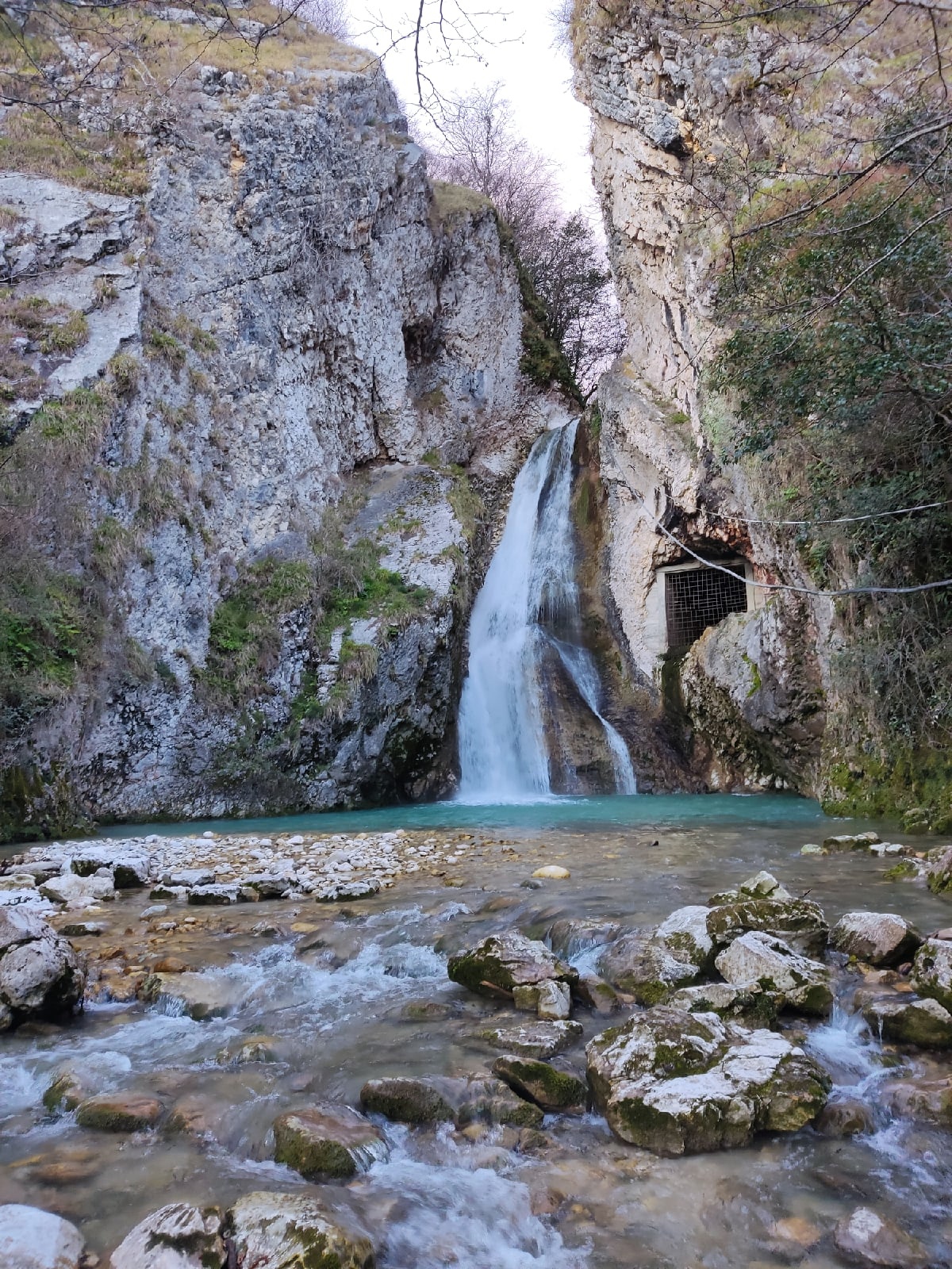 ТОП-16 водопадов, которые стоит увидеть в Абхазии