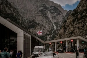 АКПП «Верхний Ларс»: как не застрять в очереди на российско-грузинской границе